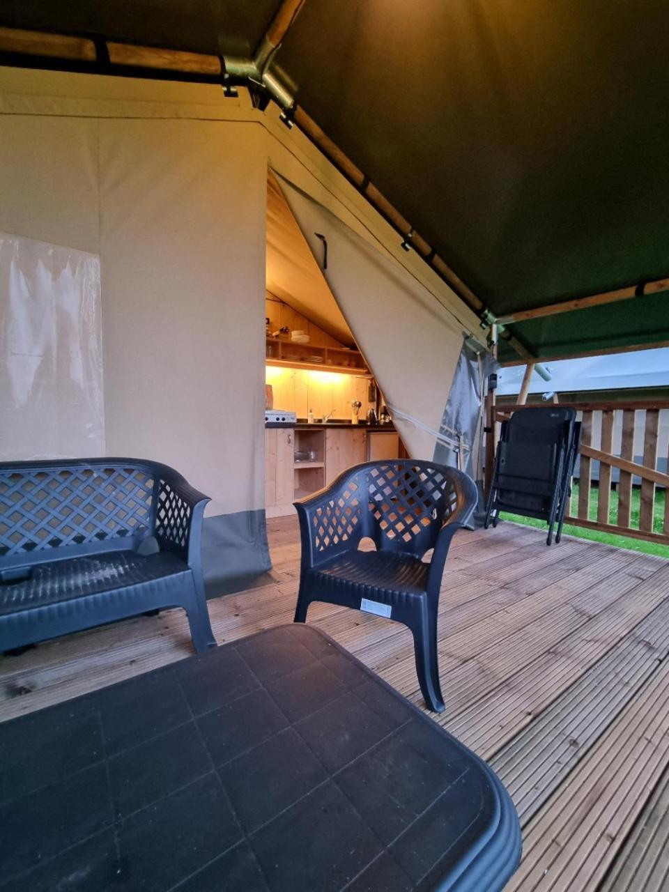 Camping De Tulpenweide Breezand Номер фото