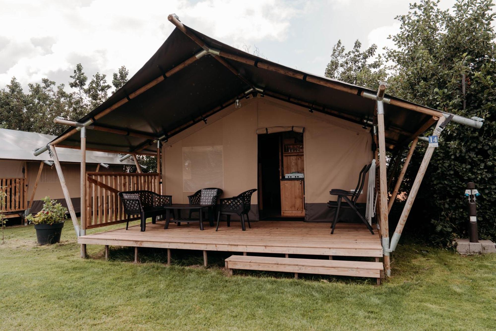 Camping De Tulpenweide Breezand Номер фото